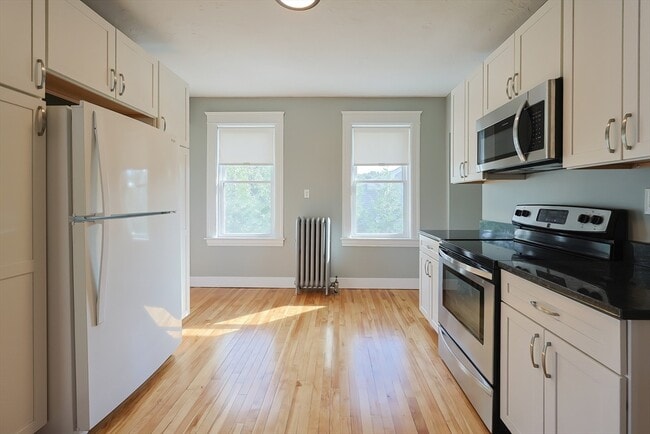 Primary Photo - 19 Brantwood Rd