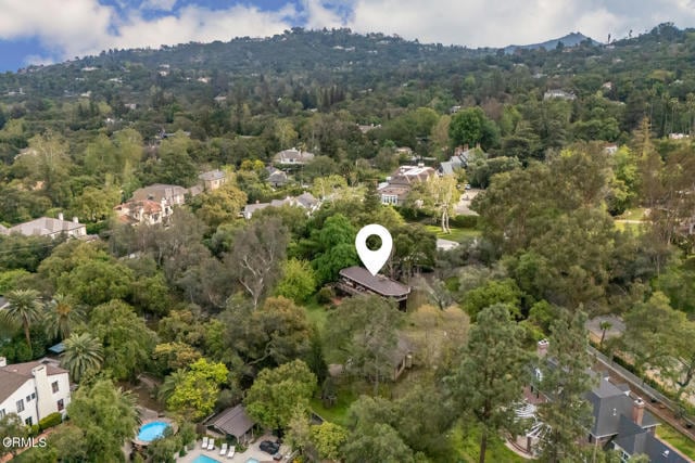 Building Photo - 4254 Chevy Chase Dr