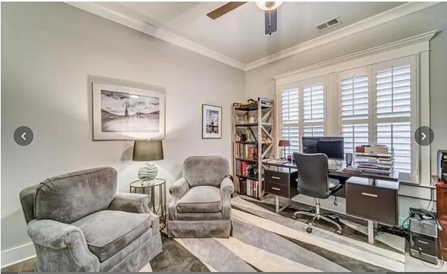 Building Photo - 830 Grove Bnd