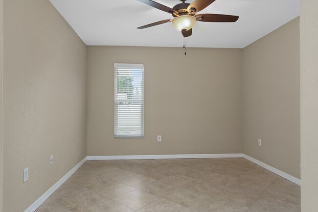 Building Photo - Perfect West Bradenton Location - 2 bedroom / 2 bathroom Home