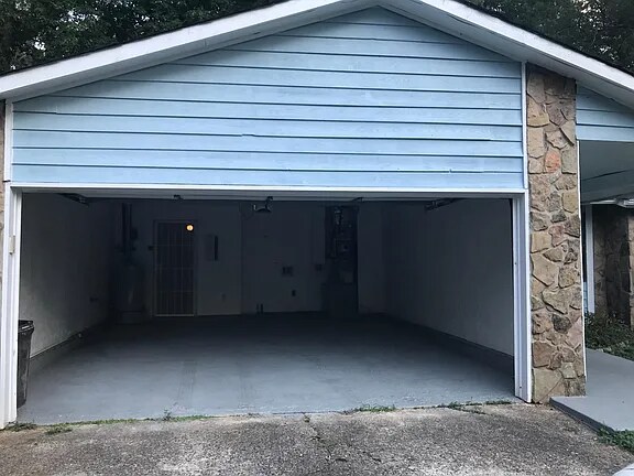 Building Photo - 5556 Liberty Rd