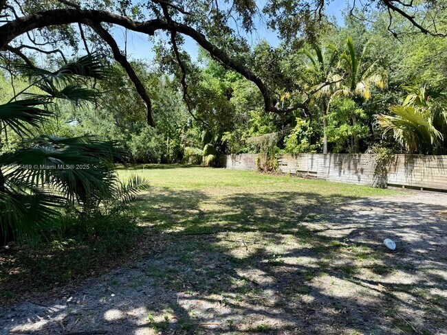 Building Photo - 8055 SW 122nd St