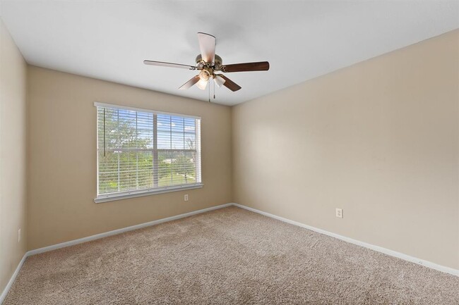 Building Photo - 8342 Loetsch Ridge Way