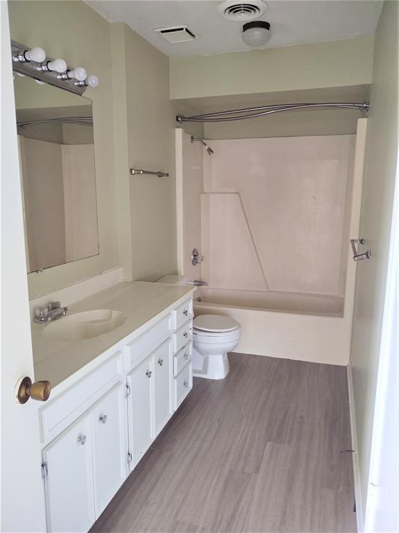 Building Photo - 425 N Wisconsin Ave