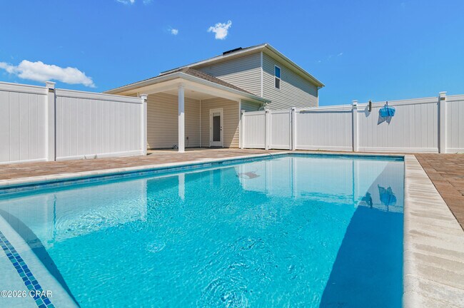 Building Photo - 56 Silverthorn St