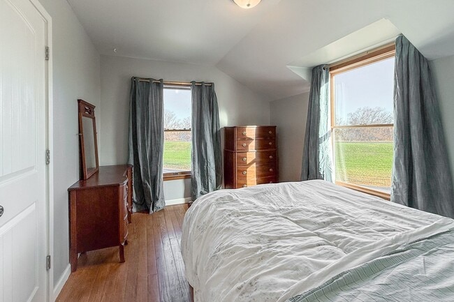 Building Photo - ** $500 OFF FIRST MONTH ** Riverfront 3-Bedroom Historical Richland Home