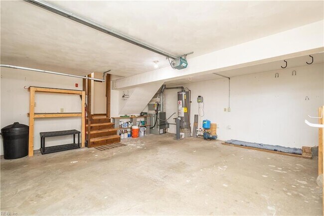 Building Photo - 4125 Duke of Gloucester Dr