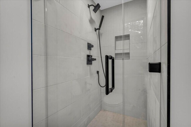 Building Photo - 3729 Boulder Dr