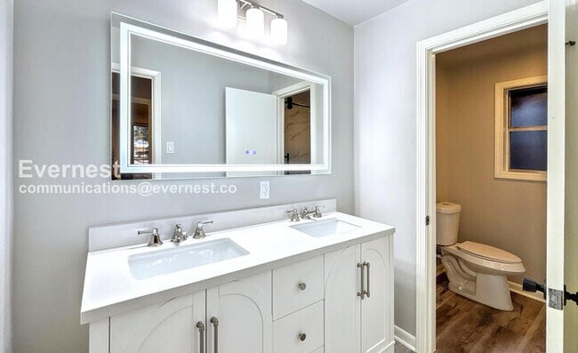 Building Photo - PROMO: Get $500 off the first month’s rent when you sign the lease today!! / Spacious Home with G...