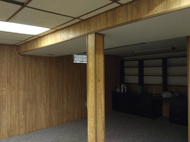 Building Photo - 1119 Hillside Dr