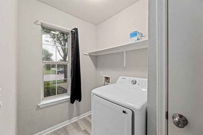 Building Photo - 21108 Derby Day Ave