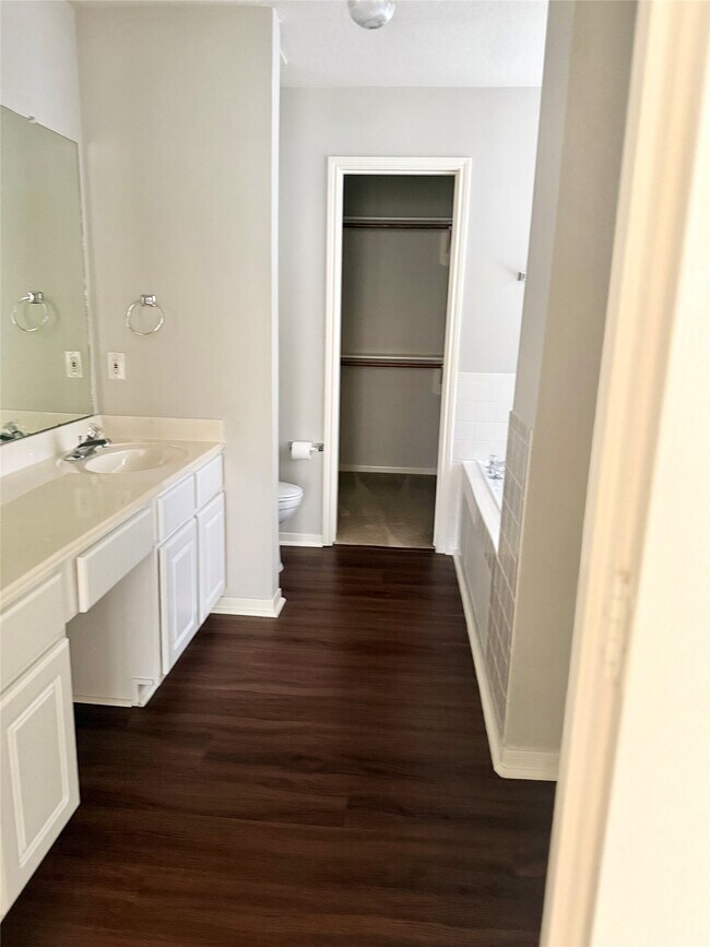 Building Photo - 24826 Butterwick Dr