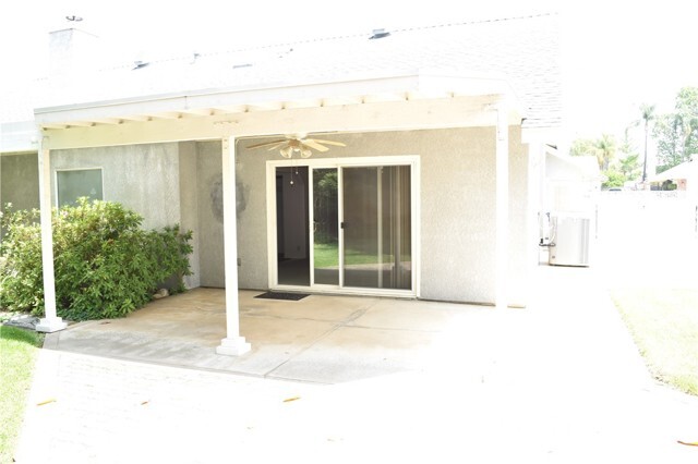 Building Photo - 102 Klamath St