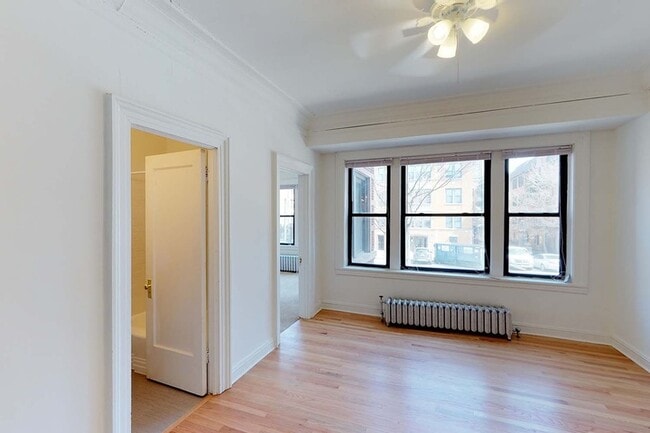 Floorplan - 5528-5532 S. Everett Avenue