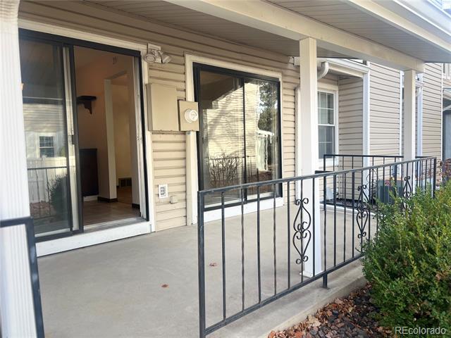 Building Photo - 2750 S Heather Gardens Way