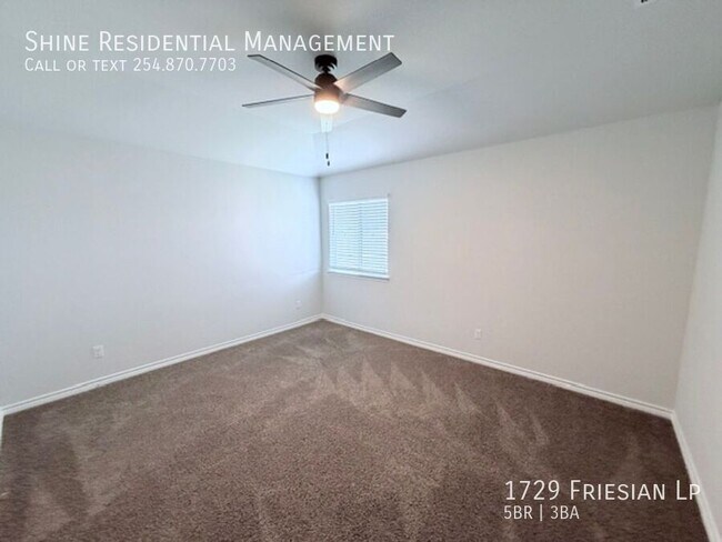 Building Photo - 1729 Friesian Lp