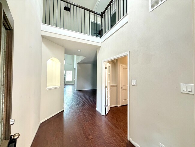 Building Photo - 8002 Mesquite Hill Ln