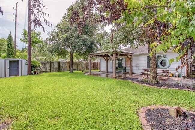 Building Photo - 21222 Somerset Park Ln