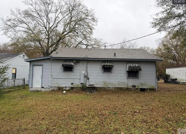 Building Photo - 733 Arizona Ave