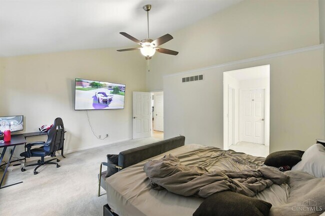 Building Photo - 5 Waterview Ct