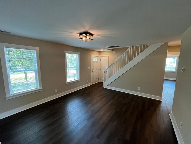 Building Photo - 1775 Ralee Dr