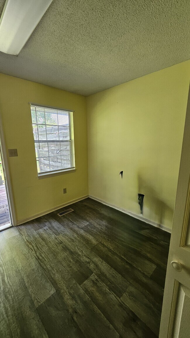 Building Photo - 4463 Ellis Cir NW