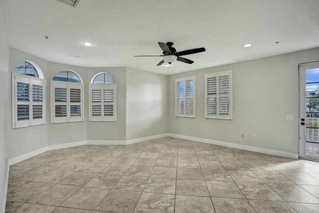 Building Photo - 1252 Piazza Antinori