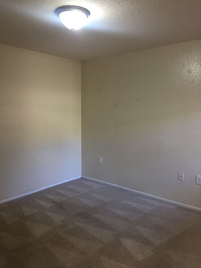 Building Photo - 7772SBD(100)