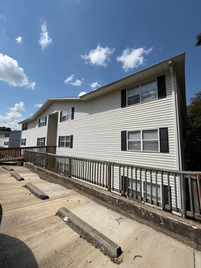 Building Photo - 428 Kays Ln