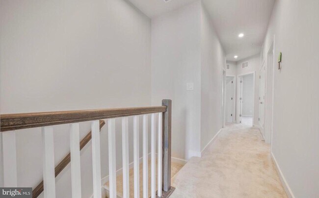 Building Photo - 7512 Sawyer Farm Wy