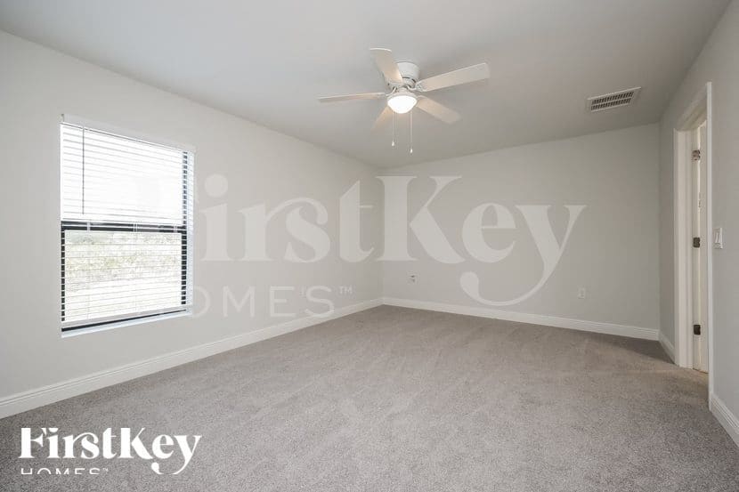 Building Photo - 2506 63rd St W