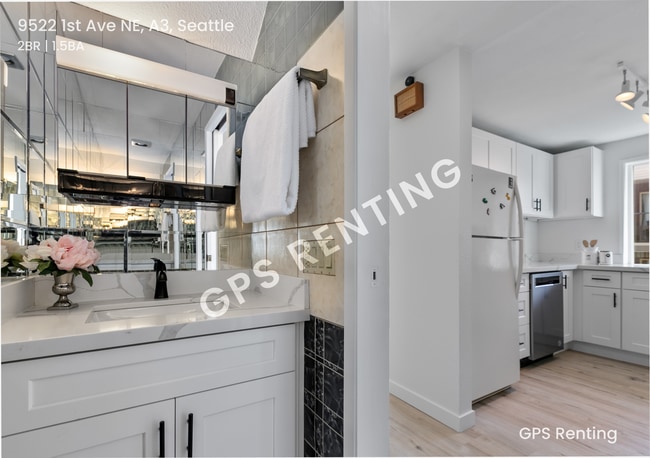 Building Photo - 9522 1st Ave NE