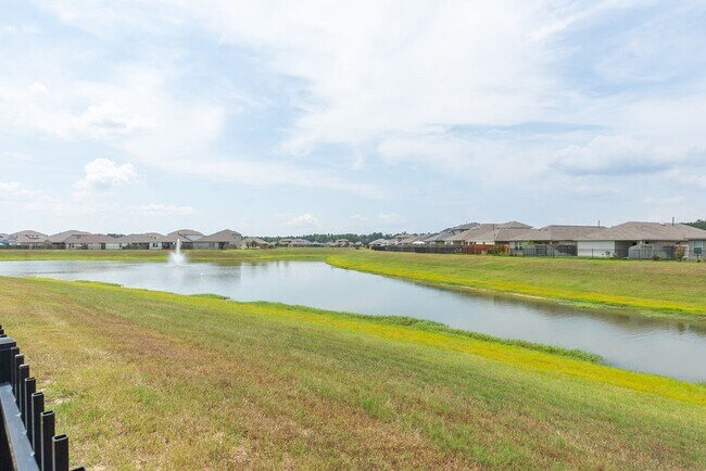 Building Photo - 14657 E Pine Heart Dr