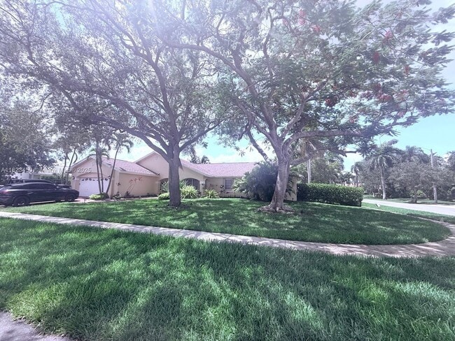 Primary Photo - 19960 NW 4 St