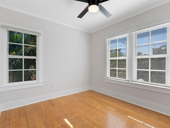 Building Photo - 209 Lytton Ct