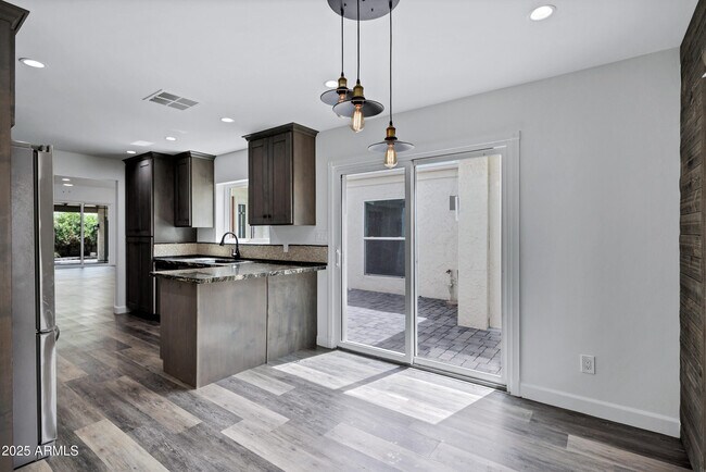 Building Photo - 11459 N 56th St