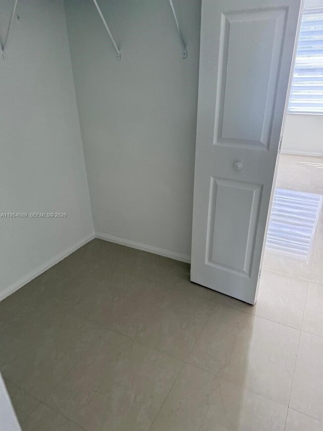 Building Photo - 2358 SW 177th Ave