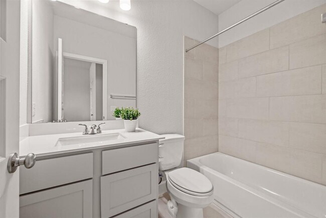 Building Photo - 14516 Kira Ln