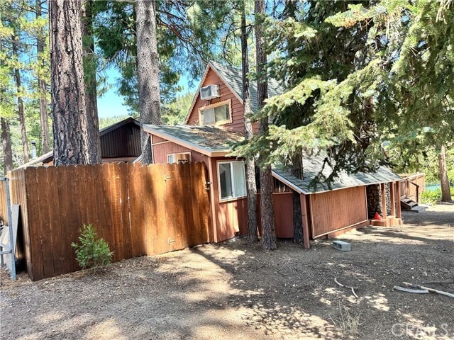 Building Photo - 2242 Deep Creek Dr