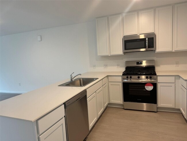 Building Photo - 26710 Feather Reed Dr