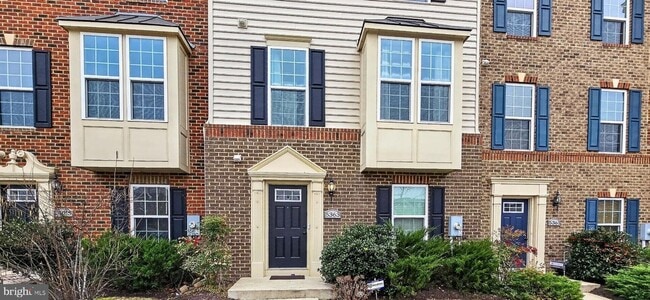 Building Photo - 5363 S Center Dr