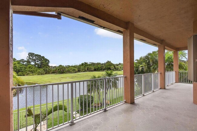 Building Photo - 1724 Annandale Cir