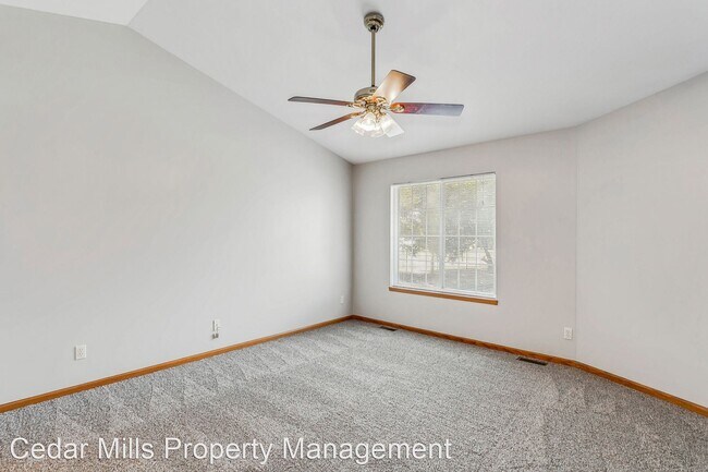 Building Photo - 4 br, 3 bath House - 1950 S Webb #117