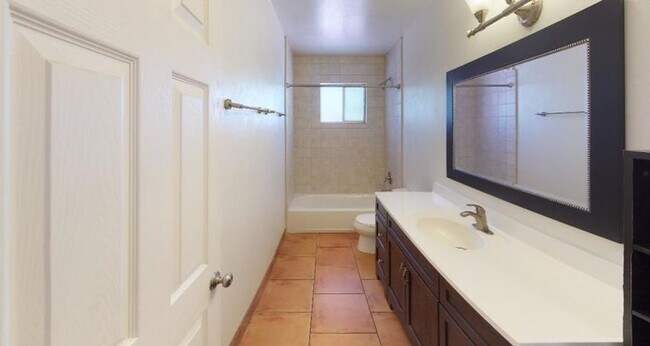 Building Photo - For Rent