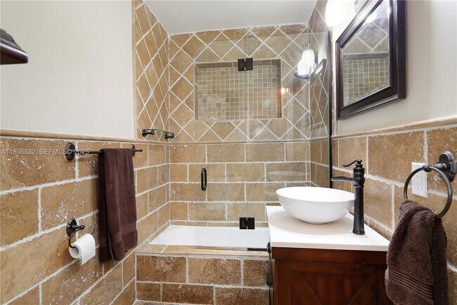 Building Photo - 6461 SW 74th St