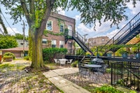 Building Photo - 1337 W Flournoy St