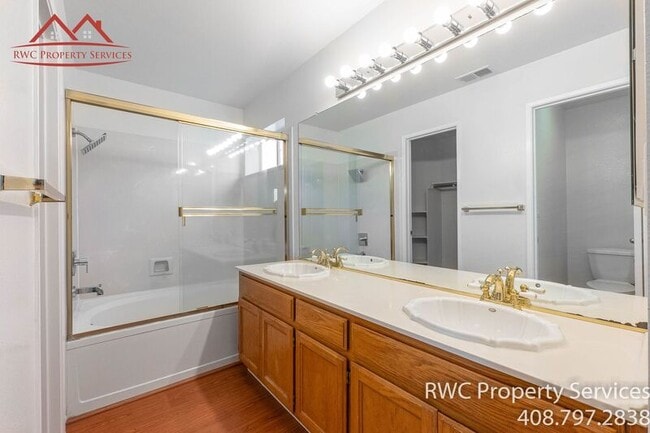 Building Photo - 1459 Chavez Way