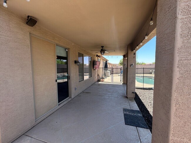 Building Photo - 1676 S 159th Ave