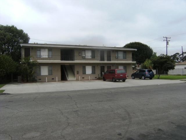 Building Photo - 3291 E Artesia Blvd