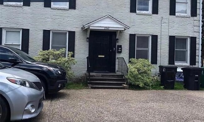 Building Photo - 2347 Sheridan St